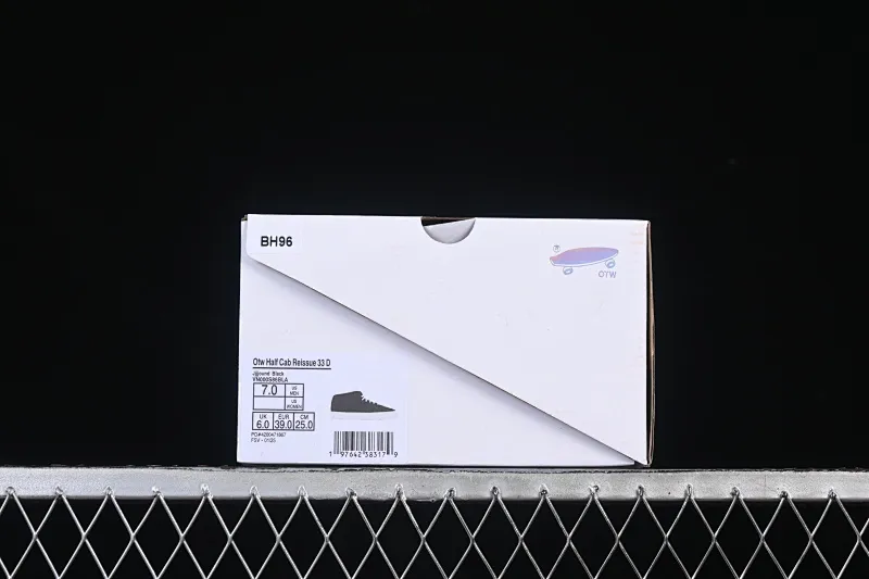 All categories Vans Vans series Vans Mid Vans China Vans Half Cab Reissue 33 Vans official retro casual simple versatile skateboard shoes VN000S86BLA